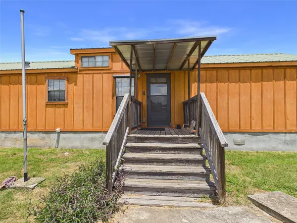 202 N Mustang Ave, Cedar Park, TX 78613