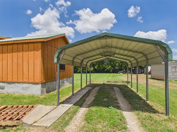 202 N Mustang Ave, Cedar Park, TX 78613