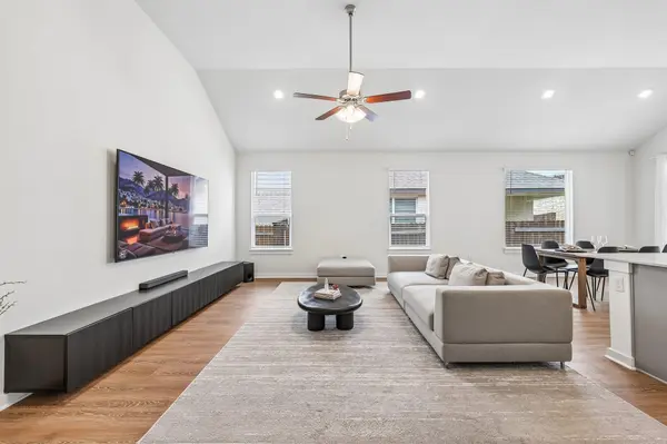 205 Indian Shoal DR, Georgetown, TX 78628