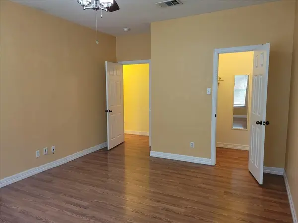1501 Prather ST, Taylor, TX 76574