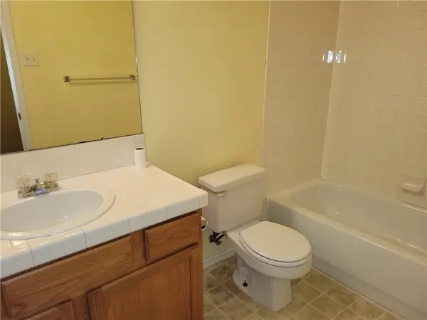 1501 Prather ST, Taylor, TX 76574
