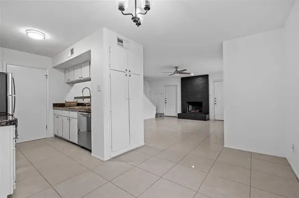 4413 Whispering Valley DR #D, Austin, TX 78727
