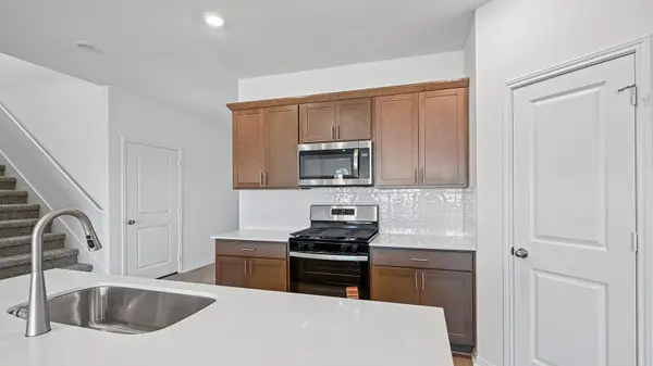 1852 Dandy Brush DR, Leander, TX 78641