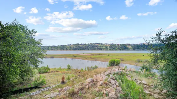 2702 Cornell CV, Lago Vista, TX 78645