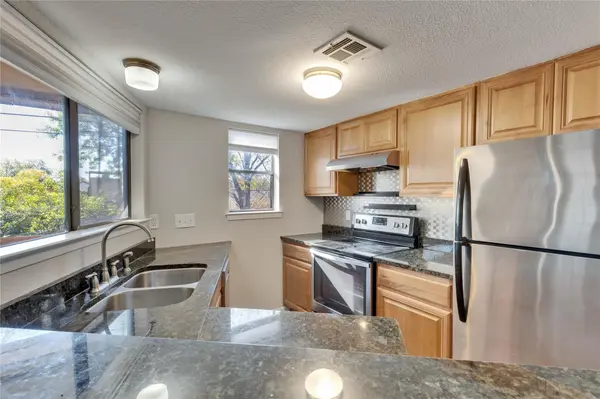 2500 Burleson RD #703, Austin, TX 78741