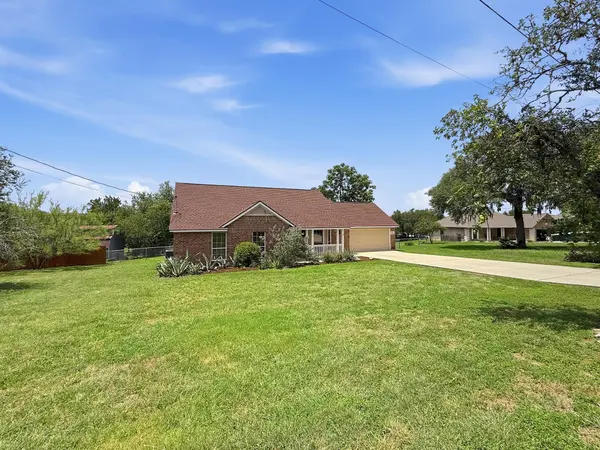 125 Barton RD, San Marcos, TX 78666