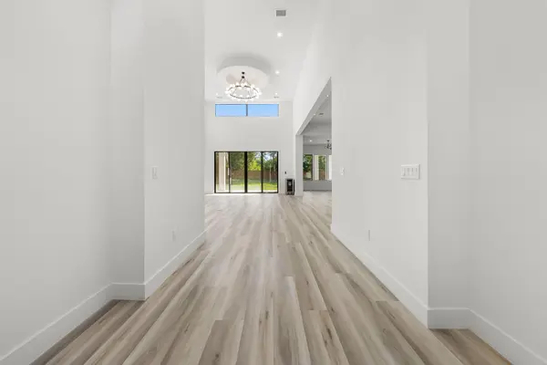 301 N Cougar Ave, Cedar Park, TX 78613