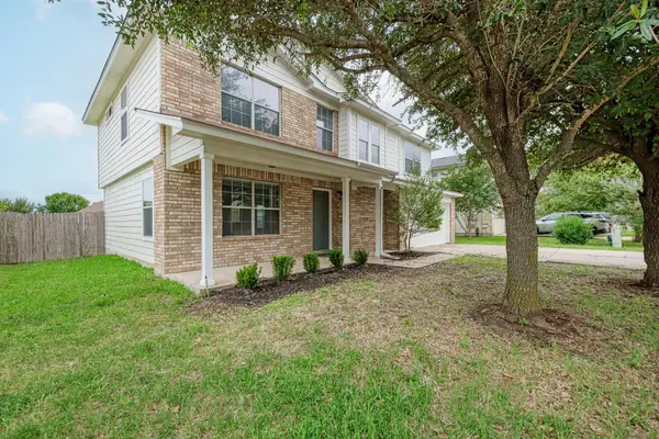 125 Holland ST, Hutto, TX 78634