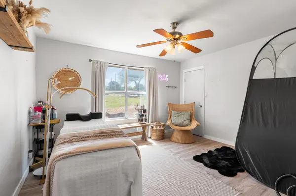 1421 Fm 1660, Hutto, TX 78634