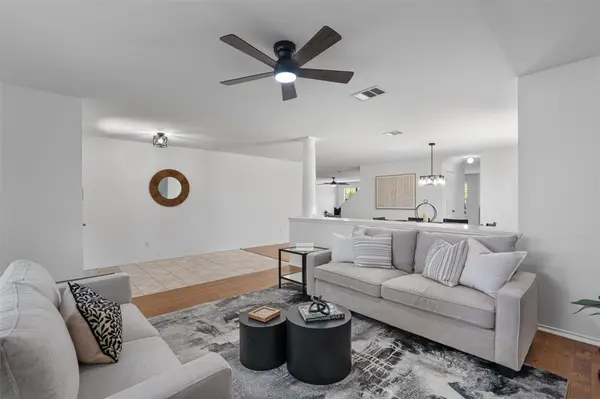305 Santolina LN, Round Rock, TX 78664