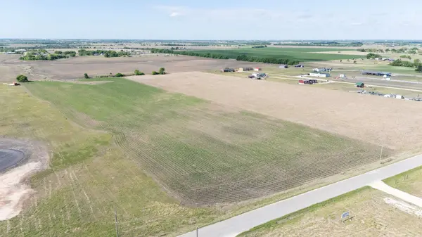 450 County Road 423, Taylor, TX 76574