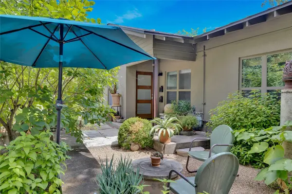 1306 Norwood RD #A, Austin, TX 78722