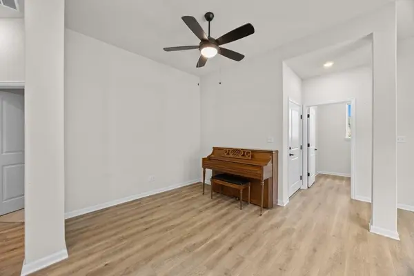 117 Monterey Oak TRL, Georgetown, TX 78628