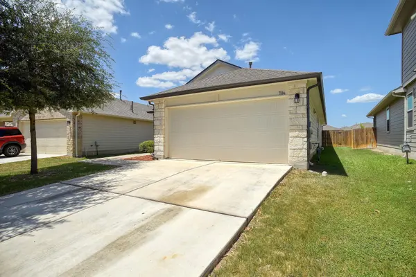 706 Roaring Fork LN, Bastrop, TX 78602