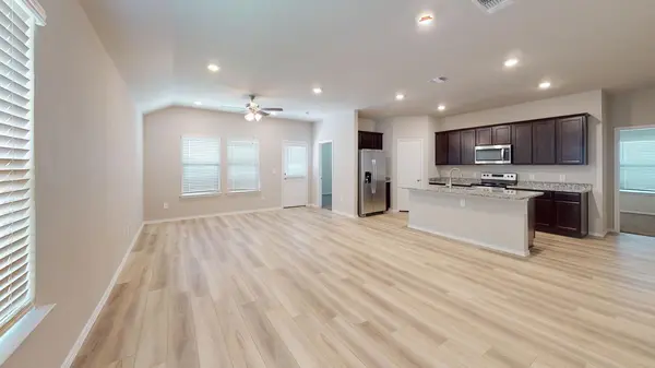 402 Isham DR, Killeen, TX 76542