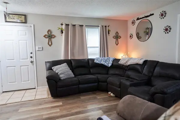 16003 Stoneham CIR, Pflugerville, TX 78660