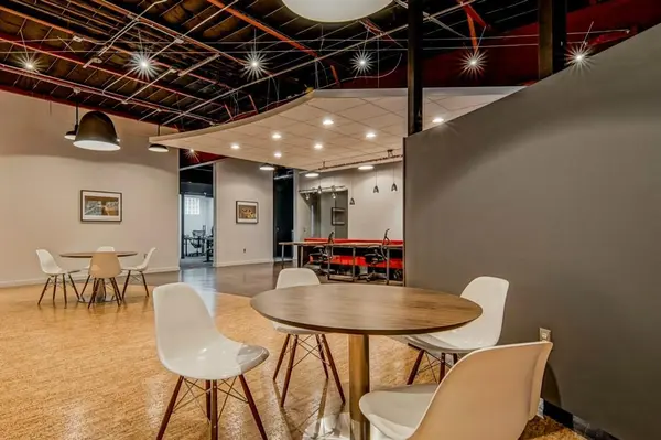 3001-100b S Lamar BLVD S #100-b, Austin, TX 78704