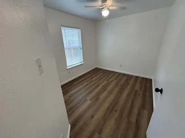 1118 E Brookswood Ave #A, Austin, TX 78721