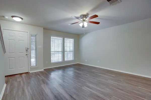 9405 Rowlands Sayle RD, Austin, TX 78744