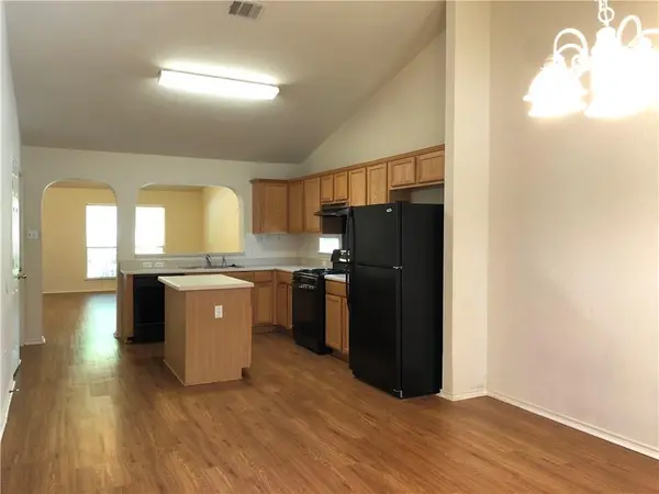 140 Steele, Kyle, TX 78640