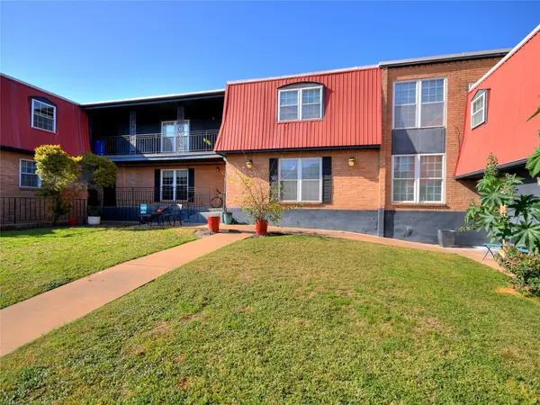 900 S Lamar BLVD #311, Austin, TX 78704