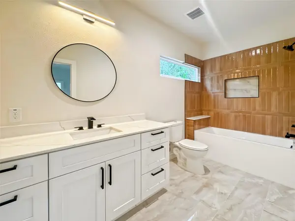 2309 Montopolis DR #8, Austin, TX 78741