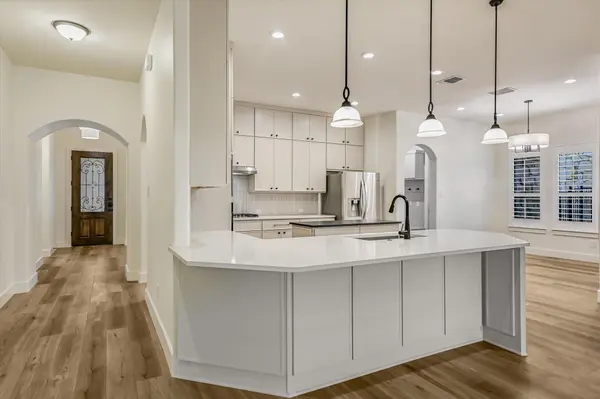 106 Waverly Spire CT, Austin, TX 78738