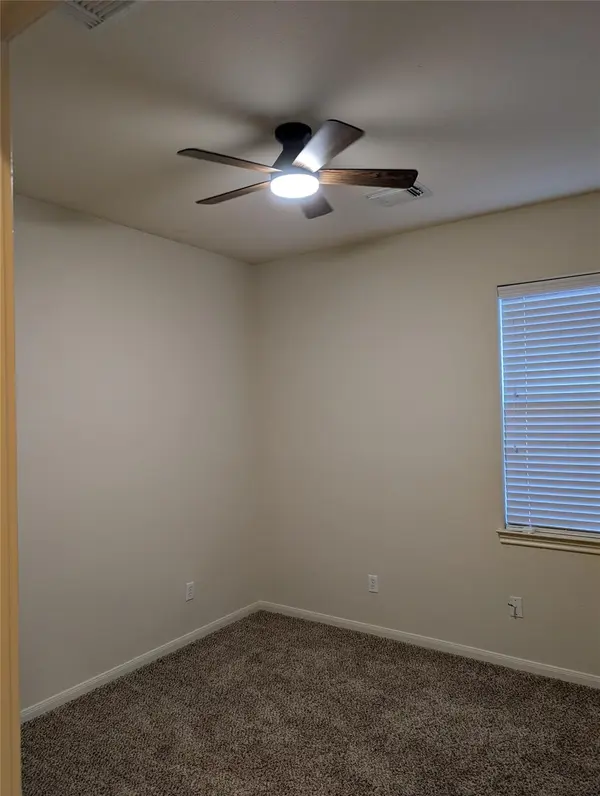11400 W Parmer LN #38, Cedar Park, TX 78613