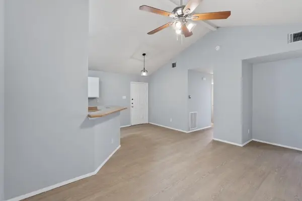 2906 Jadewood CT #A, Austin, TX 78748