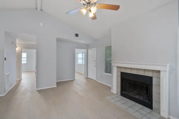 2906 Jadewood CT #A, Austin, TX 78748