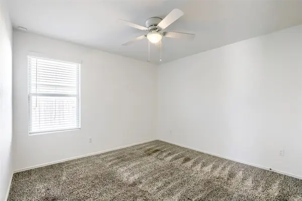 309 Colthorpe LN, Hutto, TX 78634