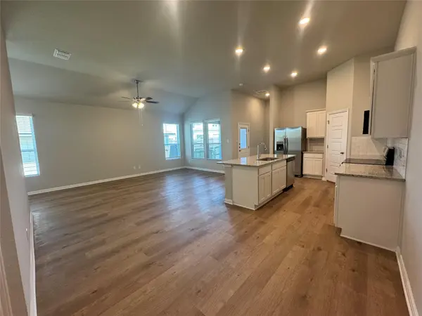 830 Staglin ST #B, Buda, TX 78610