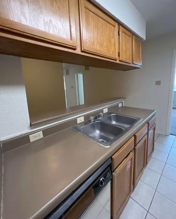 3115 Helms ST #111, Austin, TX 78705