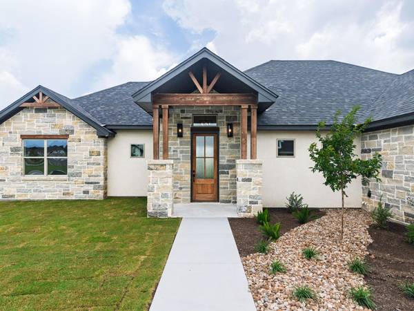 11043 Eagle Walk BLVD, Salado, TX 76571