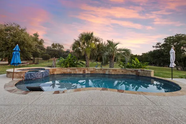 103 Creekside TRL, Spicewood, TX 78669