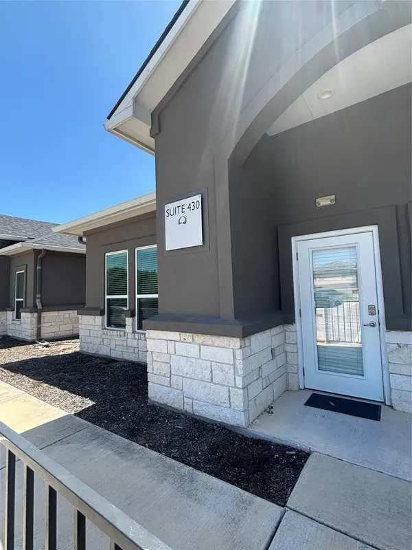 660 S Bagdad RD #430, Leander, TX 78641