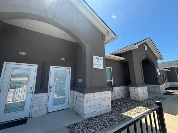 660 S Bagdad RD #430, Leander, TX 78641
