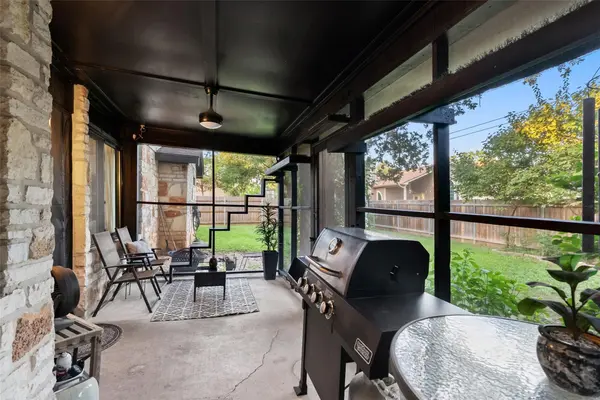 1705 Wild Horse LN, Round Rock, TX 78681