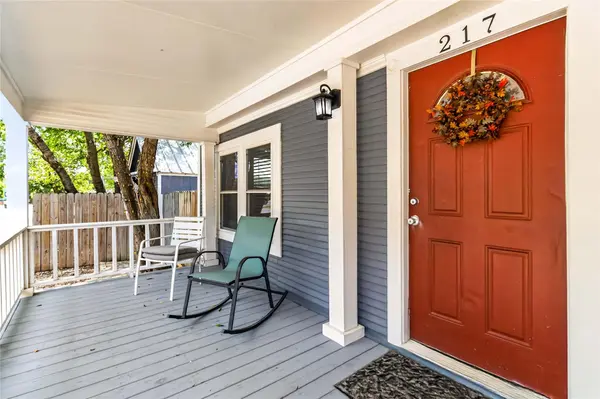 217 N Bishop ST, San Marcos, TX 78666