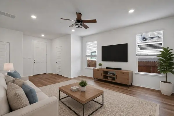 1032 Santiam ST, Georgetown, TX 78626