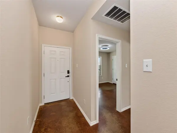 1480 Twin CV, Kyle, TX 78640
