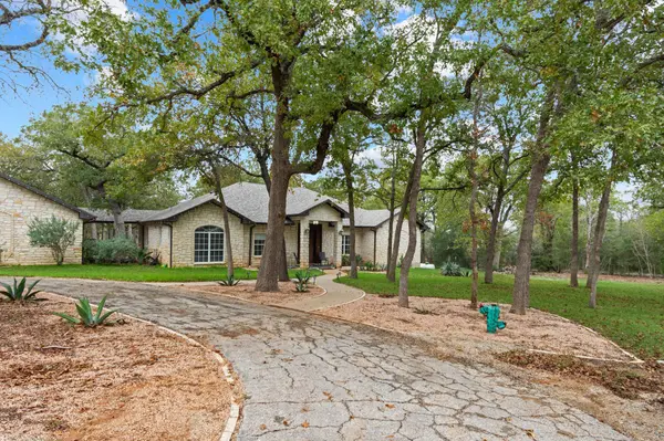 346 The Oaks BLVD, Elgin, TX 78621
