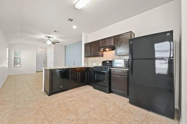 10209 Crescendo LN, Austin, TX 78747
