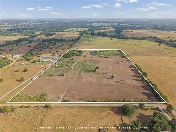1265 County Road 410, Lexington, TX 78947