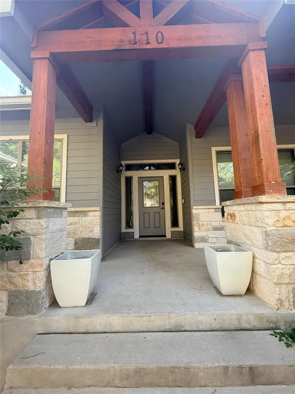 110 Pele CT, Bastrop, TX 78602
