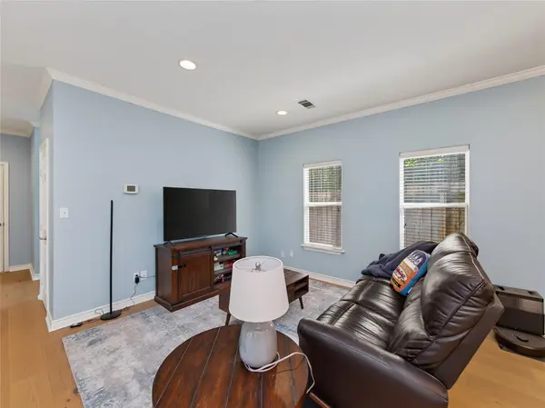 108 E 46th ST, Austin, TX 78751