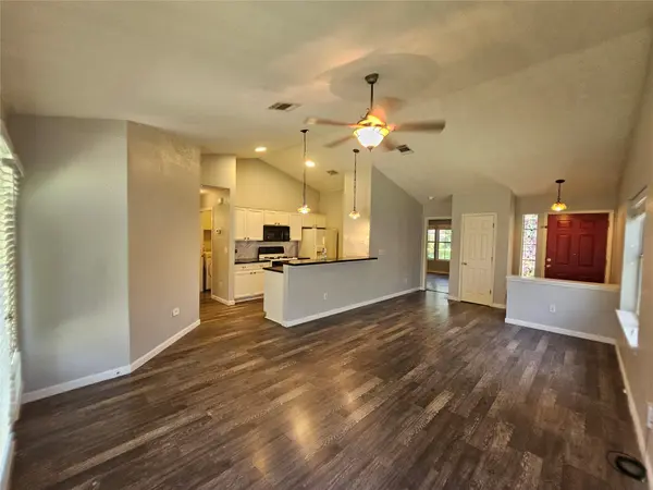 174 Prairie Springs LOOP, Georgetown, TX 78626