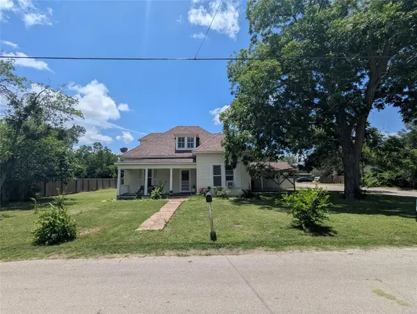1319 Grace ST, Taylor, TX 76574