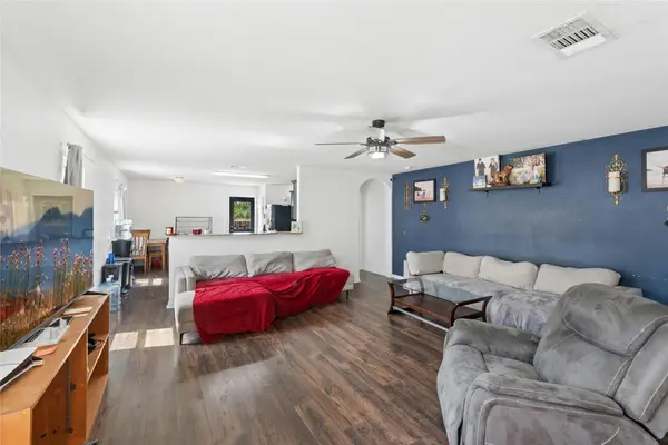 124 Continental Ave, Liberty Hill, TX 78642