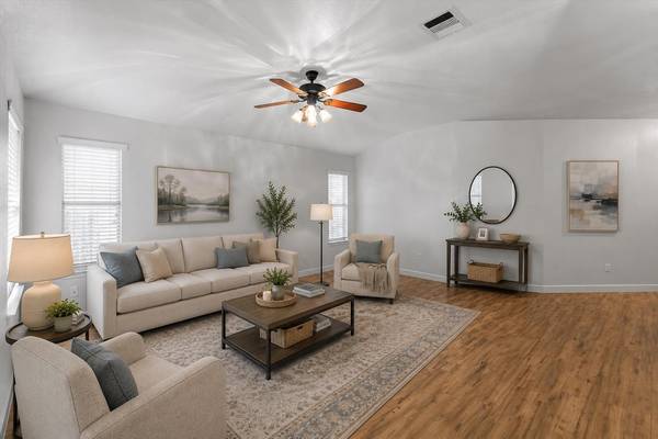 306 CRESTON ST, Hutto, TX 78634